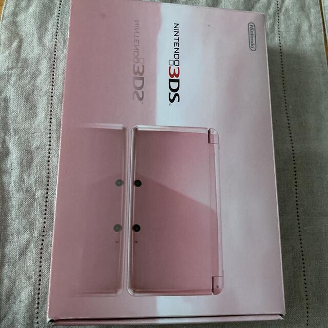ニンテンドー3DS(ニンテンドー3DS)のNintendo 3DS 本体 ミスティピンク エンタメ/ホビーのゲームソフト/ゲーム機本体(携帯用ゲーム機本体)の商品写真