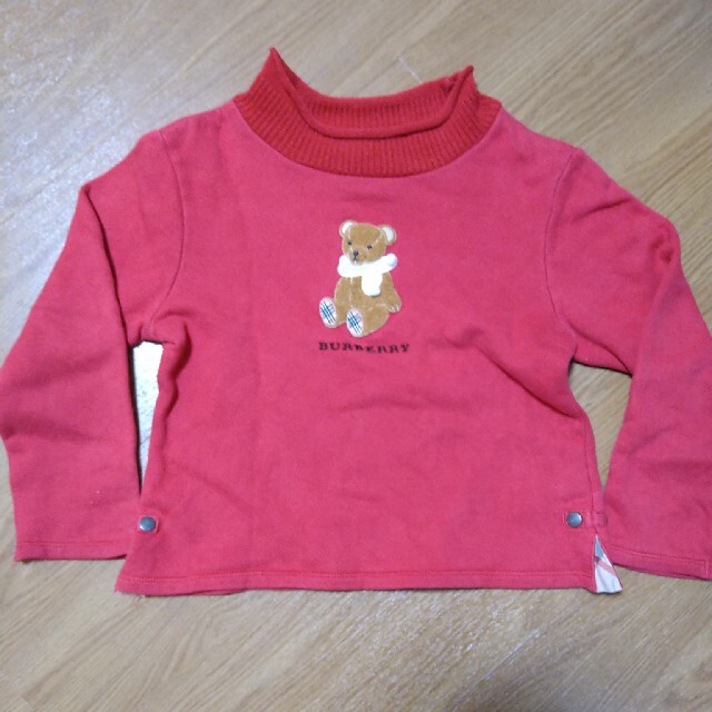 BURBERRY(バーバリー)のバーバリー120赤色くまちゃんトレーナー キッズ/ベビー/マタニティのキッズ服女の子用(90cm~)(Tシャツ/カットソー)の商品写真