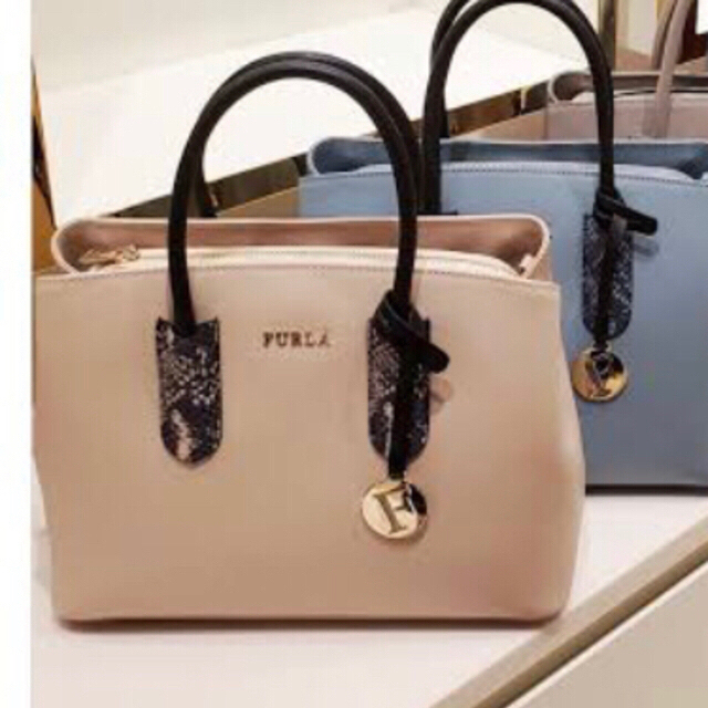 Furla(フルラ)のフルラ　バック　 レディースのバッグ(ショルダーバッグ)の商品写真