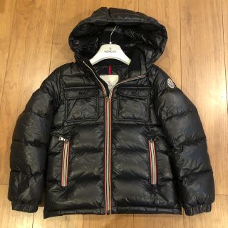 モンクレール(MONCLER)のモンクレール　ダウンジャケット　130 ハンガー付き(ジャケット/上着)