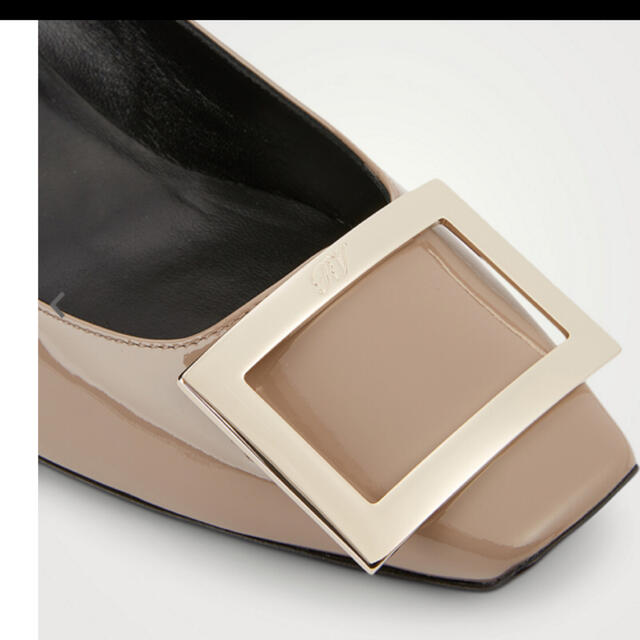 ROGER VIVIER(ロジェヴィヴィエ)の【未使用新品・人気色】Belle Vivier Trompette Taupe レディースの靴/シューズ(ハイヒール/パンプス)の商品写真