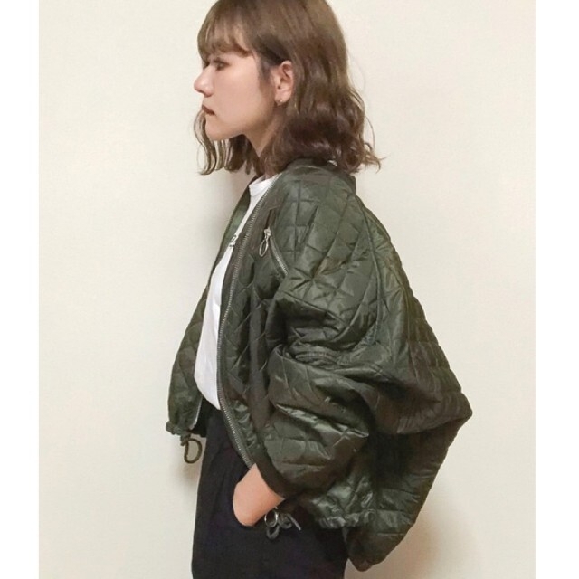 ZARA(ザラ)のZARA　ザラ　キルティングMA-1 レディースのジャケット/アウター(ブルゾン)の商品写真