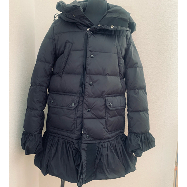 MONCLER(モンクレール)のモンクレール　 滝沢眞規子さん着用 Sacai サカイコラボ レディースのジャケット/アウター(ダウンコート)の商品写真