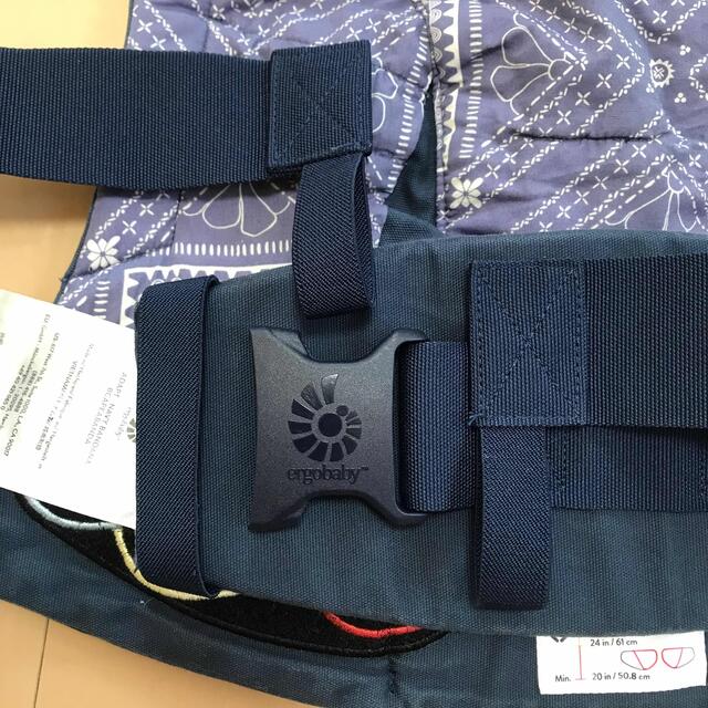 Ergobaby - エルゴベビー アダプト ADAPT 抱っこ紐 ネイビーバンダナ ベビーキャリアの通販 by shop|エルゴベビーならラクマ Ergobaby - エルゴベビー アダプト ADAPT 抱っこ紐 ネイビーバンダナ ベビーキャリアの通販 by shop|エルゴベビーならラクマ