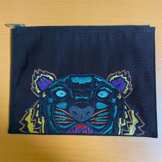 ケンゾー(KENZO)の［新品同様］KENZO Paris タイガーロゴ刺繍 クラッチバッグ ケンゾー(セカンドバッグ/クラッチバッグ)