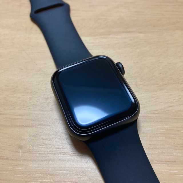 Apple Watch(アップルウォッチ)のアップルウォッチSE40mセルラーGPSモデルスペースグレー レディースのファッション小物(腕時計)の商品写真