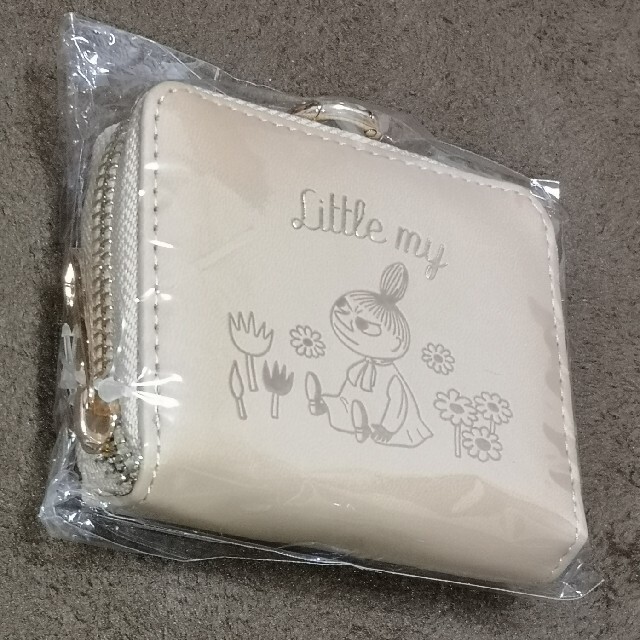 Little Me(リトルミー)のムーミン　リトルミィ　マルチケース　小物入れ　新品　ベージュ エンタメ/ホビーのおもちゃ/ぬいぐるみ(キャラクターグッズ)の商品写真