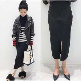 ドゥーズィエムクラス(DEUXIEME CLASSE)の美品【L'Appartement】tight skirt 36 ブラック(ロングスカート)