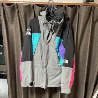 ザノースフェイス(THE NORTH FACE)のthe north face × invincible Mountain(マウンテンパーカー)