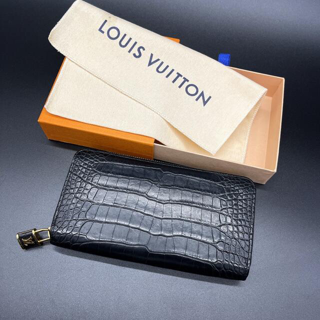 LOUIS VUITTON(ルイヴィトン)のスヌオ様専用　未使用　ルイヴィトン　クロコ　ジッピーエキゾチック　マット レディースのファッション小物(財布)の商品写真