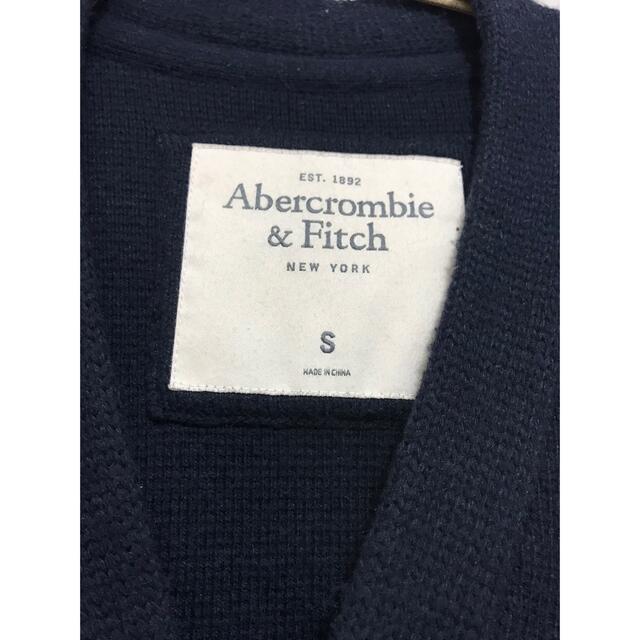 Abercrombie&Fitch(アバクロンビーアンドフィッチ)のアバクロ　ネイビーカーディガン  メンズ メンズのトップス(カーディガン)の商品写真