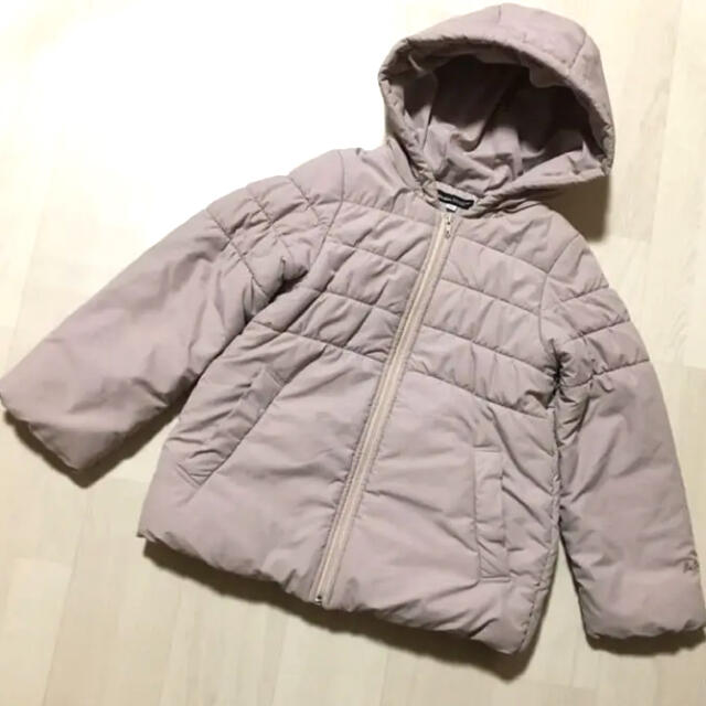 BeBe(ベベ)のBEBE べべ　シンプルお上品　コート キッズ/ベビー/マタニティのキッズ服女の子用(90cm~)(コート)の商品写真