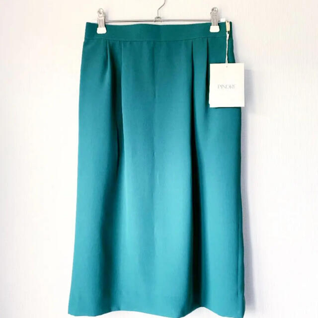 【新品未使用】スカート　2枚 レディースのスカート(ひざ丈スカート)の商品写真