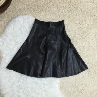 ザラ(ZARA)のzara skirt.(ひざ丈スカート)