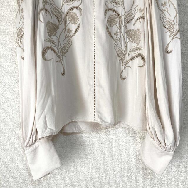 AMERI LADY EMBROIDERY PUFF BLOUSE アイボリー