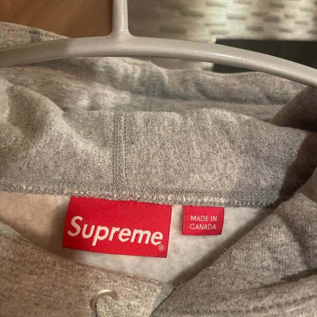 Supreme(シュプリーム)の❤BLACK FRIDAY❤【Supreme】Hooded Sweatshirt メンズのトップス(パーカー)の商品写真