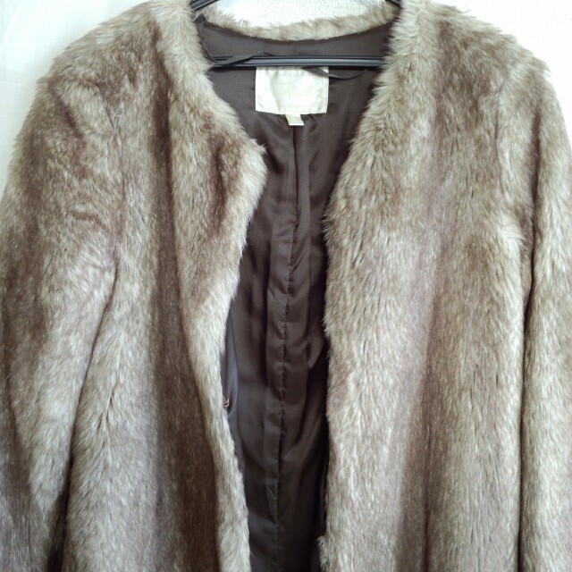 UNIQLO(ユニクロ)のファーコート レディースのジャケット/アウター(毛皮/ファーコート)の商品写真