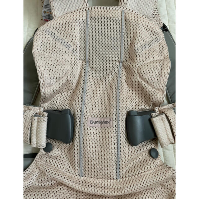 BABYBJORN(ベビービョルン)のベビービョルン抱っこ紐 キッズ/ベビー/マタニティの外出/移動用品(抱っこひも/おんぶひも)の商品写真