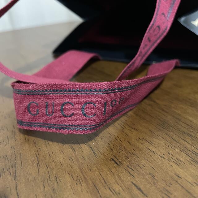 Gucci(グッチ)のグッチ　紙袋 レディースのバッグ(ショップ袋)の商品写真