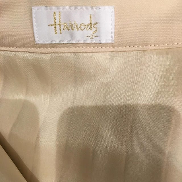 Harrods(ハロッズ)のハロッズ 美品 クリームスカート 2 レディースのスカート(ひざ丈スカート)の商品写真