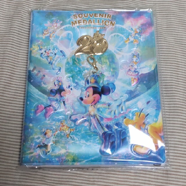にもいくつ Disney フィギュアボックス メダルケース セットの通販 By Weather S Shop