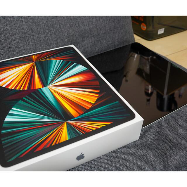 激安直営店 Pro iPad - Apple 12.9 シルバー 第5世代　wifi-128gb タブレット