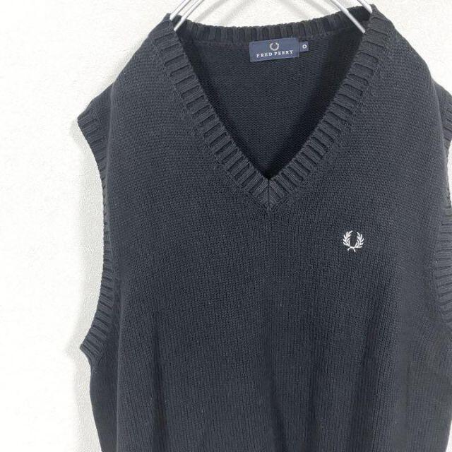 FRED PERRY  フレッドペリー  ベスト　ブラック