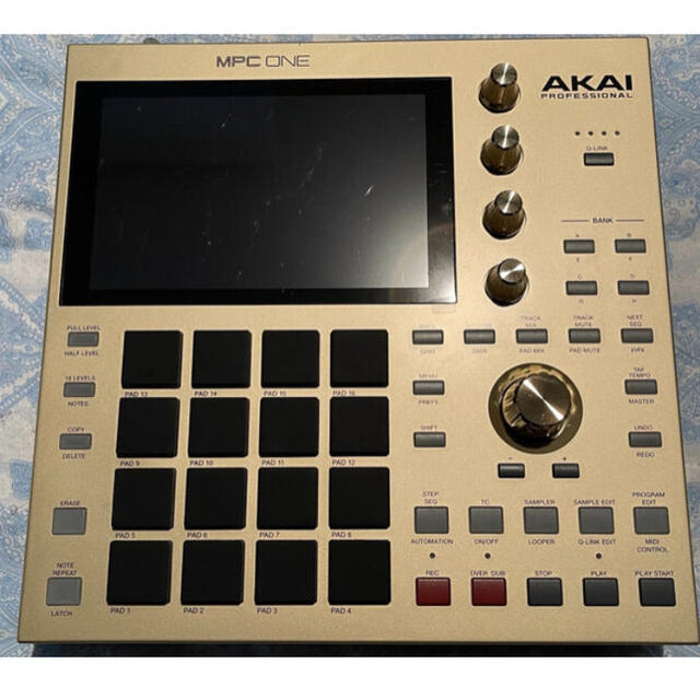 本日のみ値下げ AKAI MPC ONE 完動品 限定色ゴールド 楽器 DTM/DAW