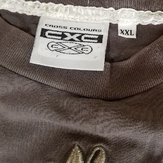 CROSS COLOURS(クロスカラーズ)のCROSS COLOURS "Metalic logo" Tシャツ メンズのトップス(Tシャツ/カットソー(半袖/袖なし))の商品写真