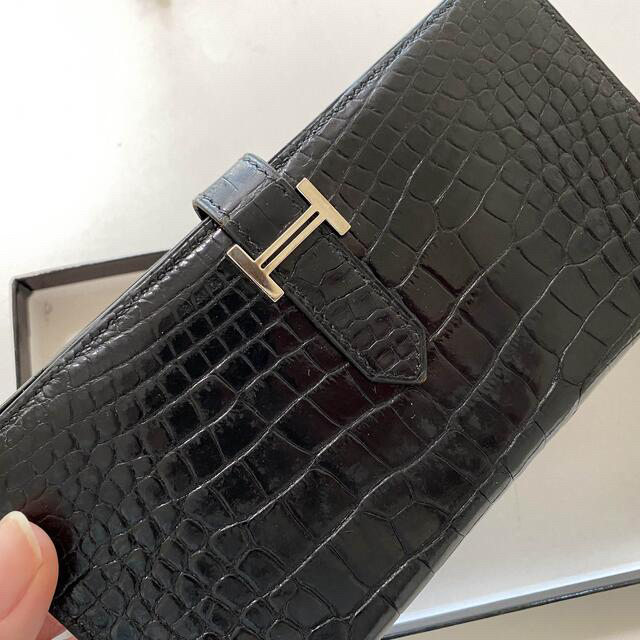 店舗入手不可 HERMES ベアンスフレ シルバー金具 カーキ 長財布 折財布-