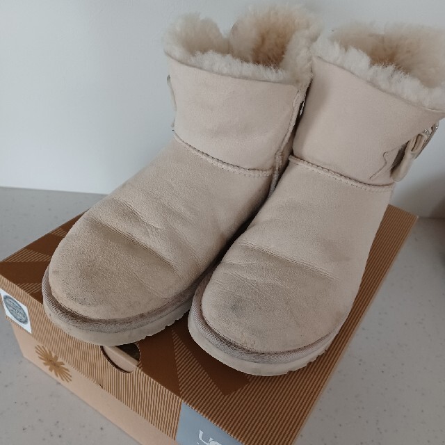 UGG(アグ)のUGGサイズ8ベージュ25cm レディースの靴/シューズ(ブーツ)の商品写真