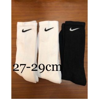 ナイキ(NIKE)の【新品未使用】NIKE  3足組 靴下 ホワイト2足＆ブラック1足(ソックス)