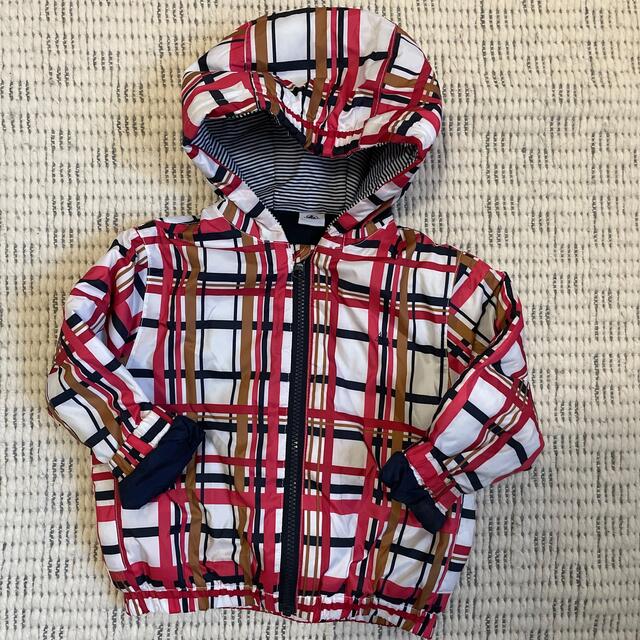 PETIT BATEAU(プチバトー)の【専用】プチバトーダウン/リバーシブルレインコート キッズ/ベビー/マタニティのキッズ服女の子用(90cm~)(ジャケット/上着)の商品写真