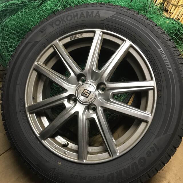 スタッドレスタイヤ185/65R15