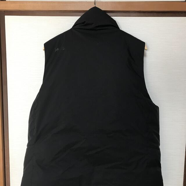 1LDK SELECT(ワンエルディーケーセレクト)のDaiwa Pier39 DOWN VEST M ダイワピア39 ブラック メンズのジャケット/アウター(ダウンベスト)の商品写真