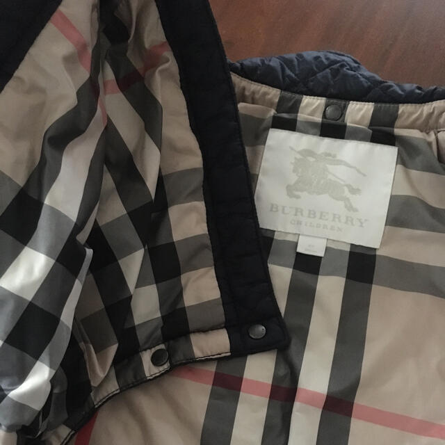 BURBERRY(バーバリー)のBURBERRY バーバリー　アウター キッズ/ベビー/マタニティのキッズ服男の子用(90cm~)(コート)の商品写真