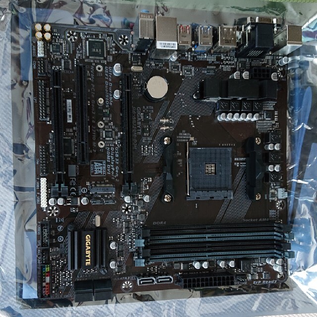 GIGABYTE AB350M-D3H 1