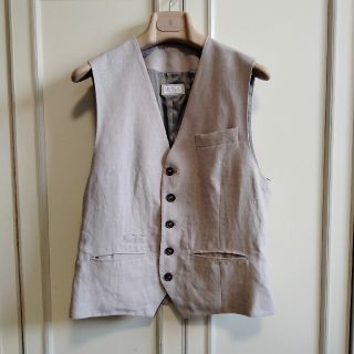 ブルネロクチネリ(BRUNELLO CUCINELLI)の美品 ブルネロクチネリ ライトグレー  46 ベスト ジレ メンズ(ベスト)