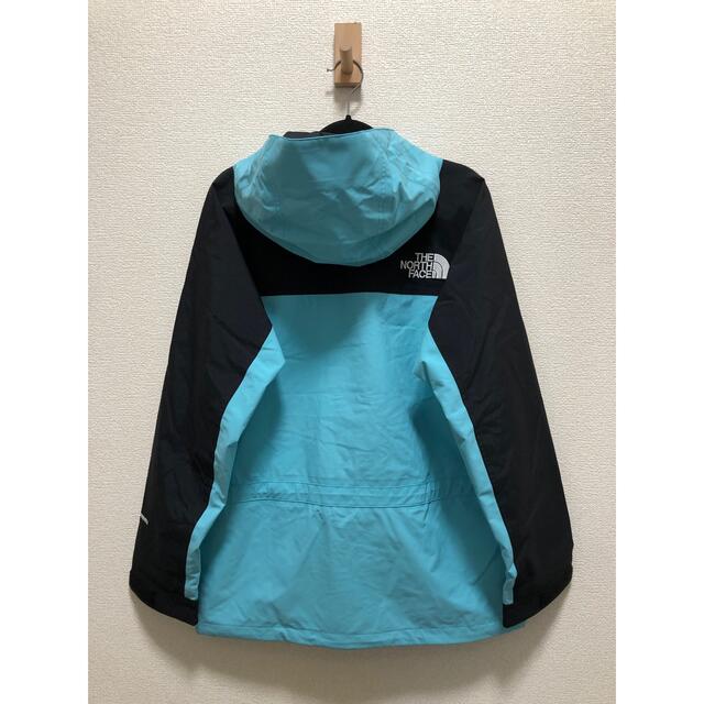 THE NORTH FACE(ザノースフェイス)の【新品】ザ ノースフェイス マウンテンライト ゴアテックス 青×黒 M メンズのジャケット/アウター(マウンテンパーカー)の商品写真