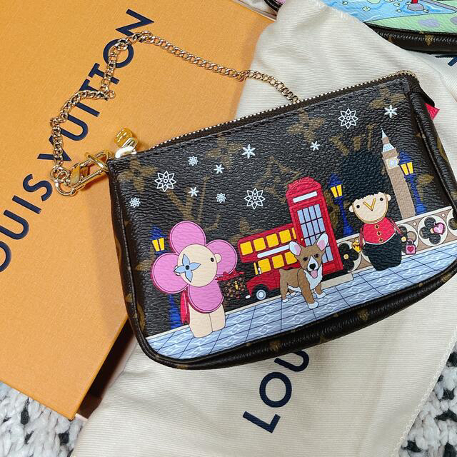 LOUIS VUITTON(ルイヴィトン)の【新品未使用】ルイヴィトンポーチ　2021SS ミニ・ポシェット・アクセソワール レディースのファッション小物(ポーチ)の商品写真