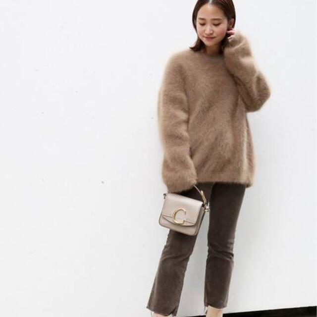 Fluffy Sweater  ベージュ　新品未使用