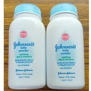 ジョンソン(Johnson's)のベビーパウダー Johnson & Johnson 42g ２本(ボディパウダー)