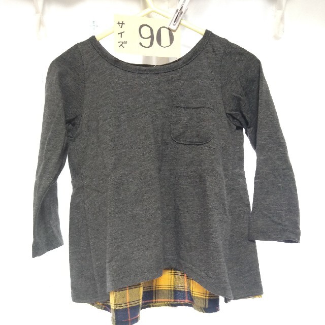 西松屋(ニシマツヤ)の【新品】長袖Tシャツ キッズ/ベビー/マタニティのキッズ服女の子用(90cm~)(Tシャツ/カットソー)の商品写真