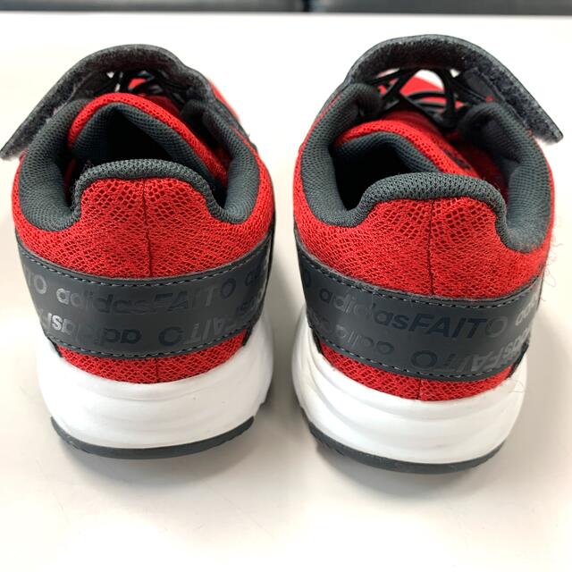 adidas(アディダス)のアディダス　スニーカー　20センチ キッズ/ベビー/マタニティのキッズ靴/シューズ(15cm~)(スニーカー)の商品写真