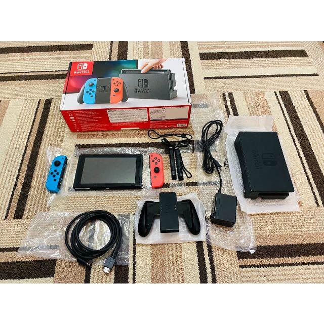 任天堂(ニンテンドウ)のNintendo Switch switch スイッチ　本体　Joy-Con エンタメ/ホビーのゲームソフト/ゲーム機本体(家庭用ゲーム機本体)の商品写真