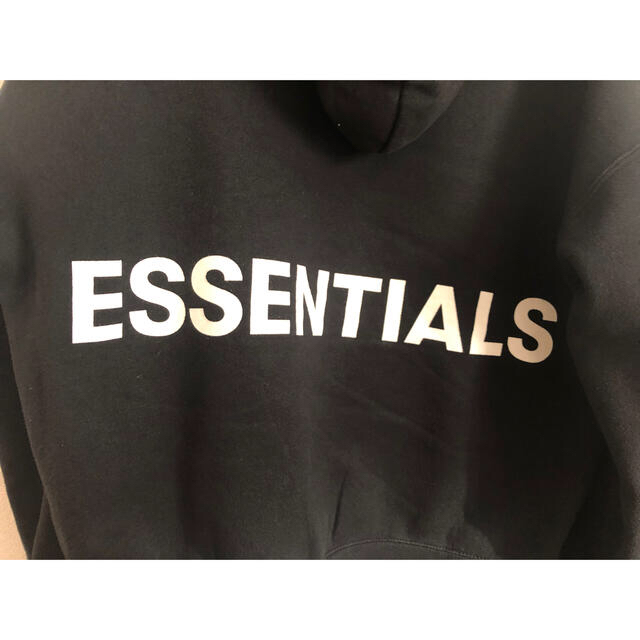 FEAR OF GOD(フィアオブゴッド)の初期　essentials フーディー　パーカー　ブラック メンズのトップス(パーカー)の商品写真