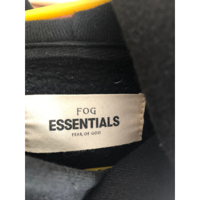 FEAR OF GOD(フィアオブゴッド)の初期　essentials フーディー　パーカー　ブラック メンズのトップス(パーカー)の商品写真