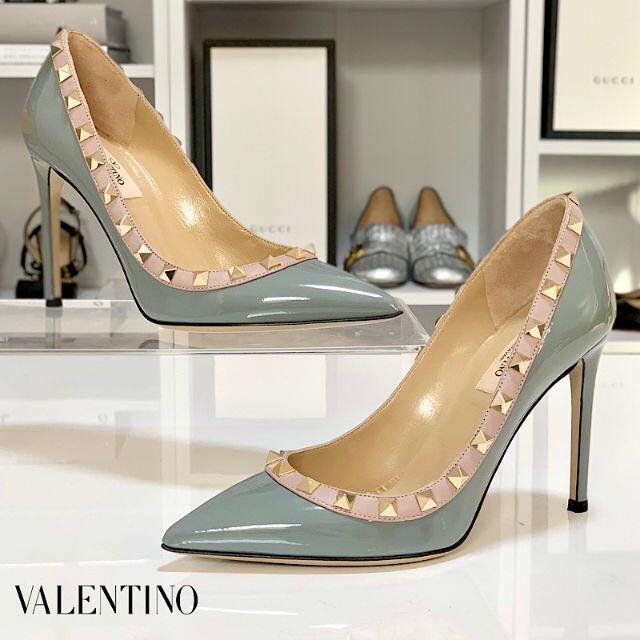 VALENTINO(ヴァレンティノ)の3355 ヴァレンティノ ロックスタッズ パテント パンプス グレー系 レディースの靴/シューズ(ハイヒール/パンプス)の商品写真