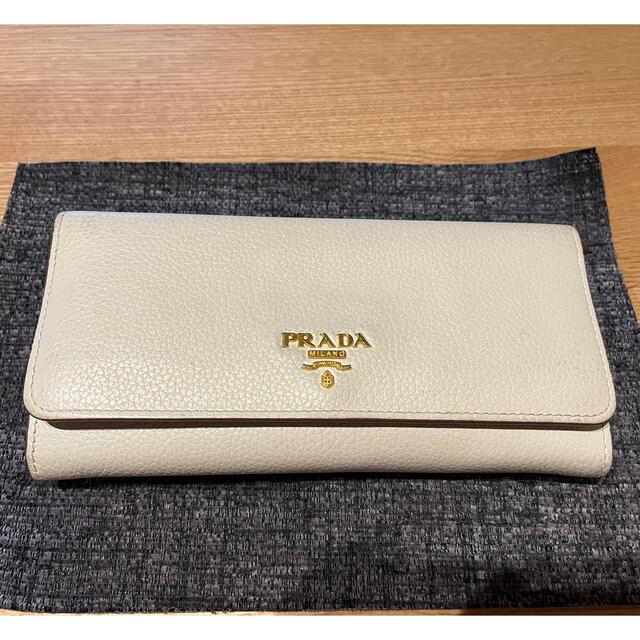 PRADA(プラダ)のPRADA 長財布 レディースのファッション小物(財布)の商品写真