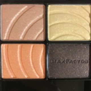 マックスファクター(MAXFACTOR)の【専用】新品＊マックスファクター ＊スターダスト　ブロンズ(アイシャドウ)